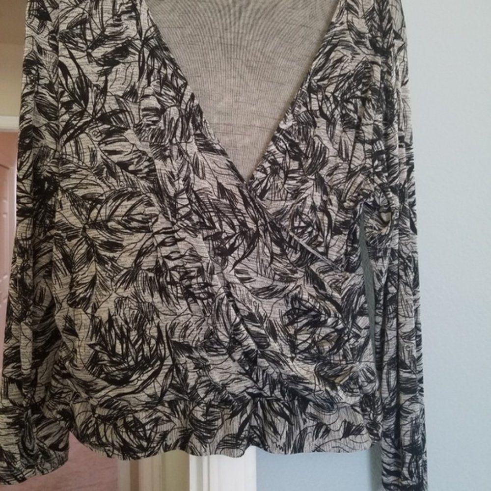 Coldwater Creek  L  Black/Gray Faux Wrap Top